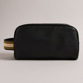 KAIIRO Black Faux Leather Washbag