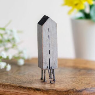 House On Stilts No.100