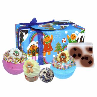 Gingerbread Land Festive Gift Set