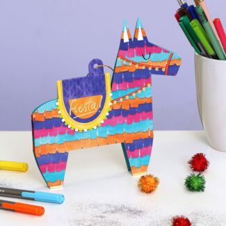 Parade ‘Fiesta Pinata’ Fold-Out Birthday Card