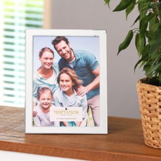 White Edged Photo Frame 6x8